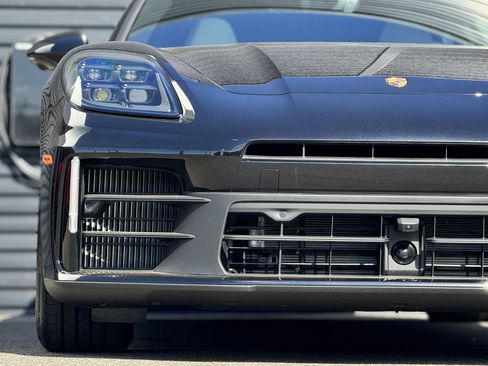 Used 2025 Porsche Panamera 4 AWD/4WD image 14