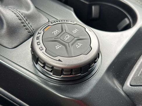 New 2025 Ford Bronco Badlands AWD/4WD image 34
