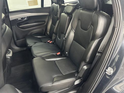 Used 2021 Volvo XC90 T5 Momentum w/ Protection Package image 14