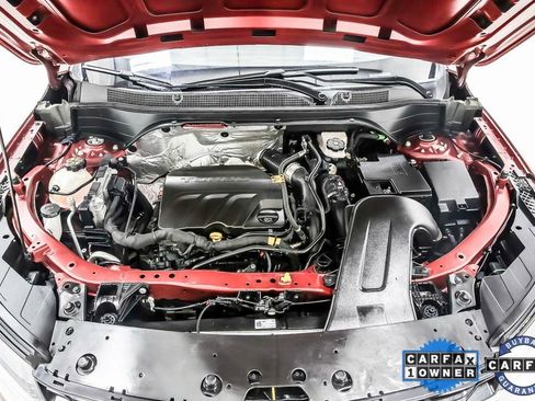 Used 2025 Chevrolet Trax LS w/ LS Convenience Package image 40