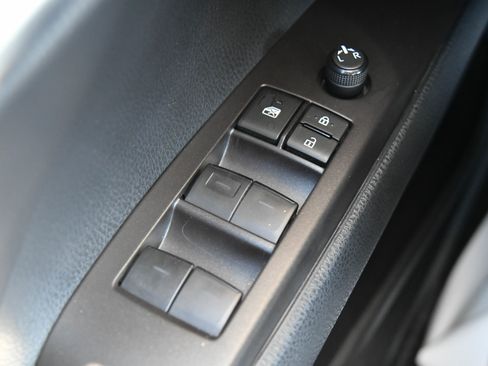 Used 2024 Toyota Camry SE image 30