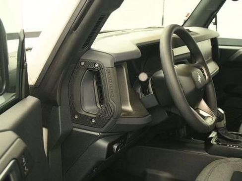 New 2026 Ford Bronco 4-Door w/ Sasquatch Package AWD/4WD image 13