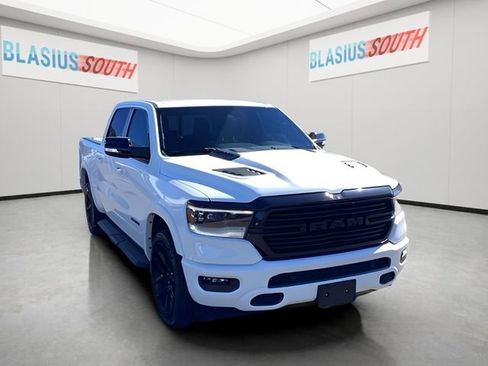 Used 2022 RAM 1500 Laramie AWD/4WD image 1