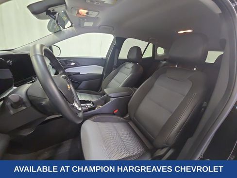 Used 2025 Chevrolet Trax LT w/ Driver Confidence Package FWD image 26