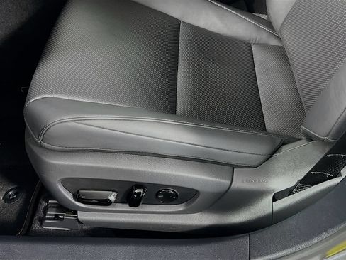 Used 2021 Lexus ES 300h w/ Premium Package FWD image 11