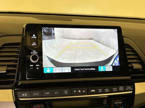 New 2026 Honda Odyssey Touring image 27