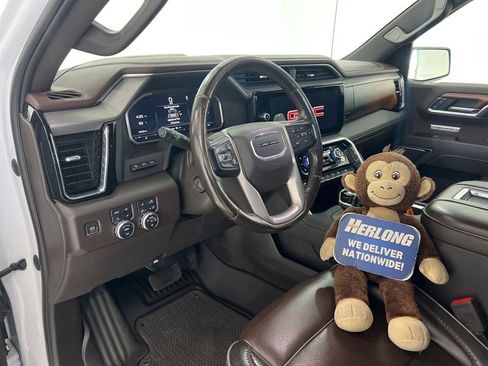 Used 2022 GMC Sierra 1500 Denali w/ Denali Reserve Package image 9