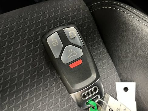 Used 2024 Audi Q5 e Prestige w/ Prestige Package AWD/4WD image 42