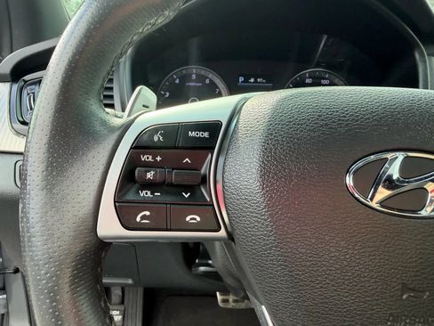 Used 2018 Hyundai Sonata Sport image 12
