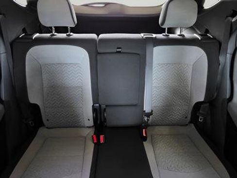 Used 2024 Chevrolet Equinox LT image 28