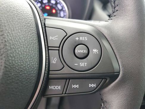 Used 2021 Toyota RAV4 XLE Premium AWD/4WD image 26