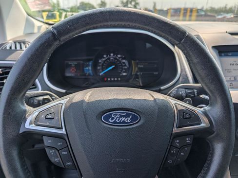 Used 2019 Ford Edge SEL w/ Equipment Group 201A AWD/4WD image 10
