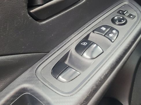 Used 2025 Nissan Versa S w/ Trunk Package FWD image 27