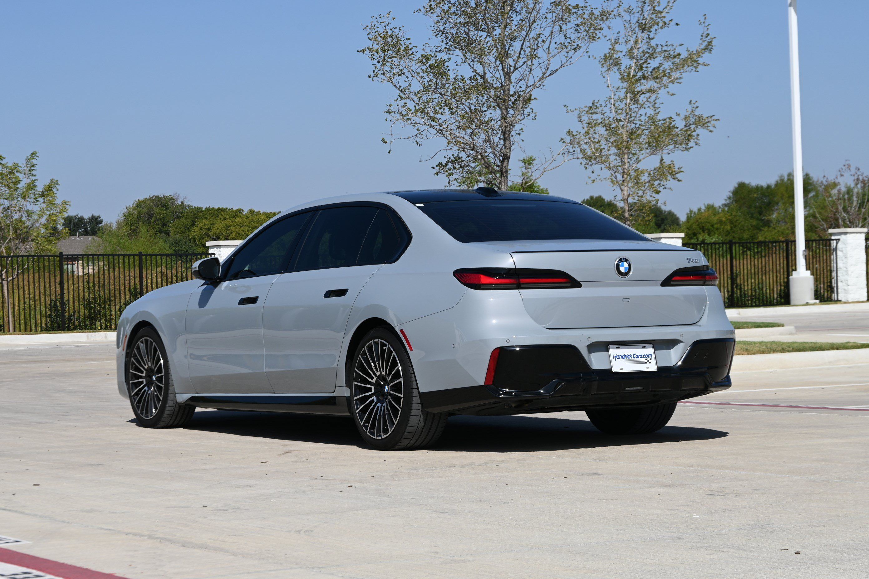 Certified 2024 BMW 740i RWD image 7