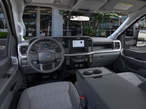 New 2026 Ford F350 XL w/ 360-Degree Camera Package AWD/4WD image 9