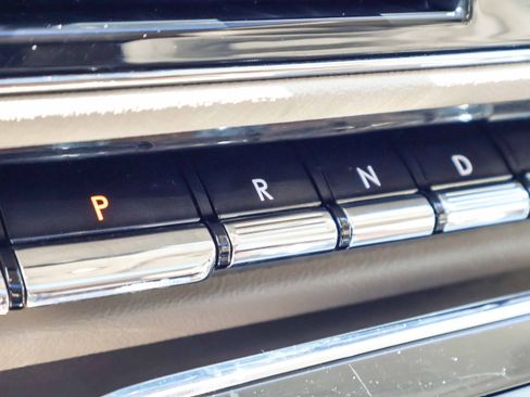 Used 2023 Lincoln Navigator Reserve image 12