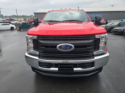 Used 2017 Ford F250 XL w/ Power Equipment Group AWD/4WD image 16