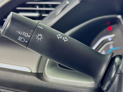Used 2018 Honda Civic EX image 15