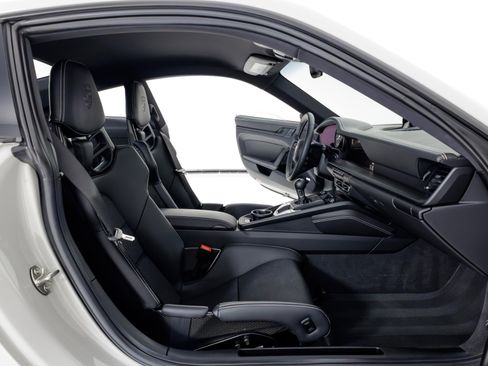 Used 2024 Porsche 911 GT3 image 32