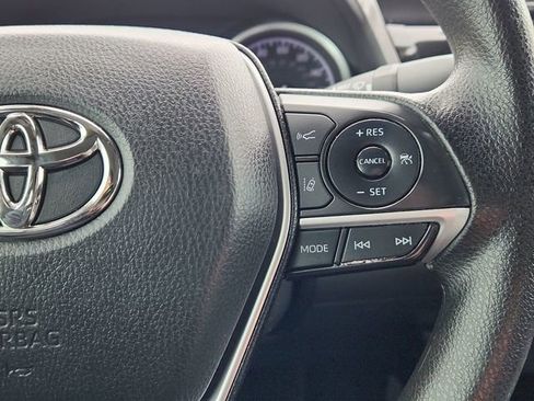 Used 2022 Toyota Camry LE image 34