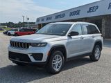 New 2023 Jeep Grand Cherokee Laredo X image 2