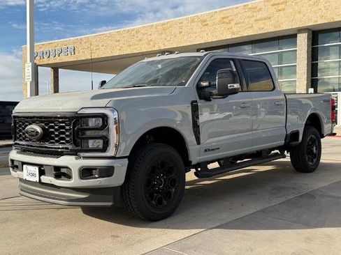 New 2026 Ford F250 Lariat w/ Black Appearance Package image 9