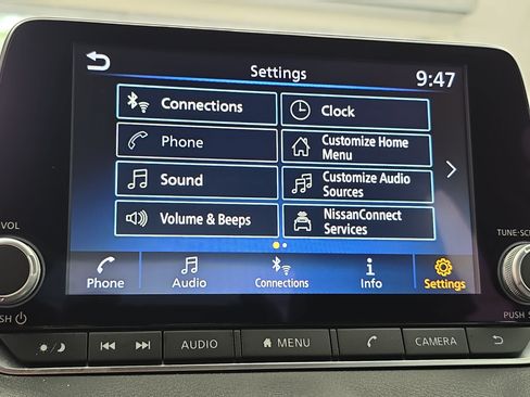 Certified 2023 Nissan Sentra SR w/ SR Premium Package FWD image 20
