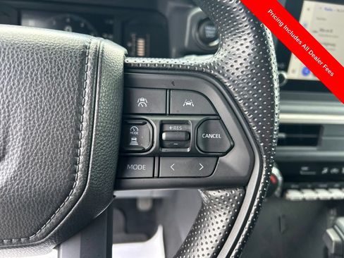 Used 2025 Toyota Tacoma SR AWD/4WD image 8