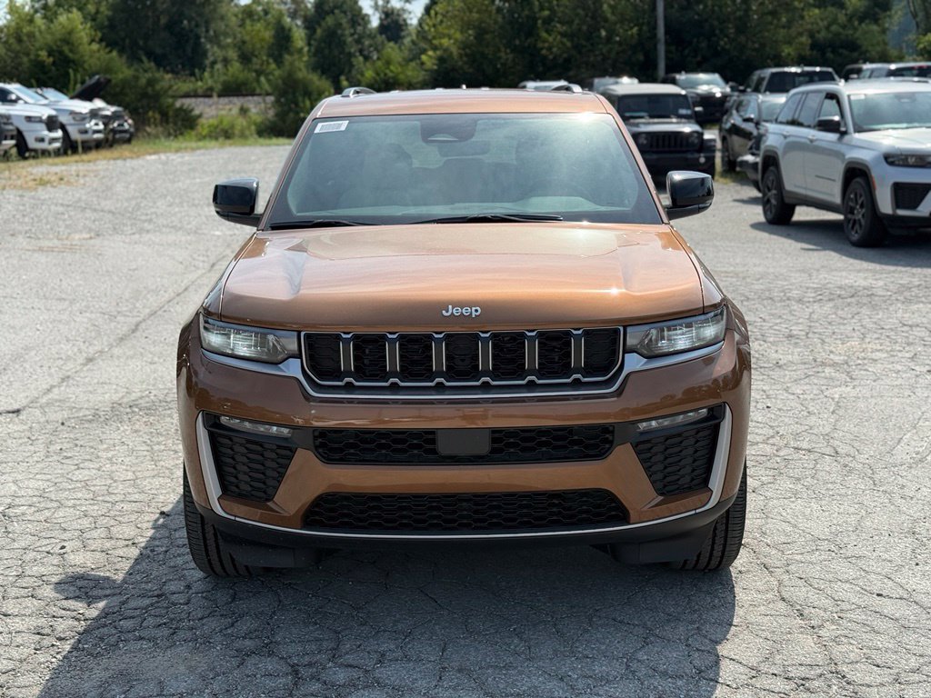New 2027 Jeep Grand Cherokee Limited AWD/4WD image 3