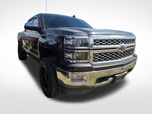 Used 2015 Chevrolet Silverado 1500 LTZ w/ LTZ Plus Package AWD/4WD image 3