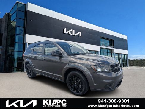 Used 2019 Dodge Journey SE w/ Premium Group FWD image 1