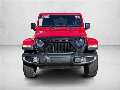 Used 2020 Jeep Wrangler Unlimited Sahara w/ Uconnect 4C Nav & Sound Group AWD/4WD image 2