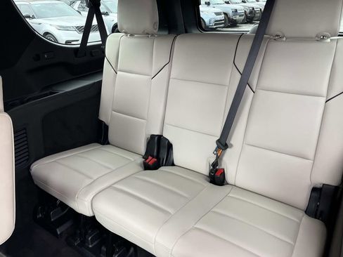 Certified 2023 Cadillac Escalade ESV Sport w/ Touring Package image 21