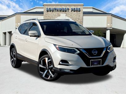 Used 2021 Nissan Rogue Sport SL w/ Premium Package