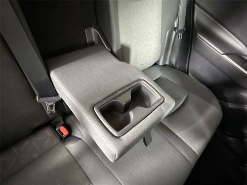 Used 2021 Toyota RAV4 XLE FWD image 36