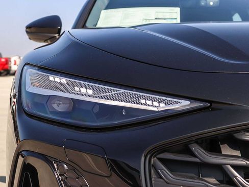 New 2026 Audi A6 Premium Plus AWD/4WD image 9