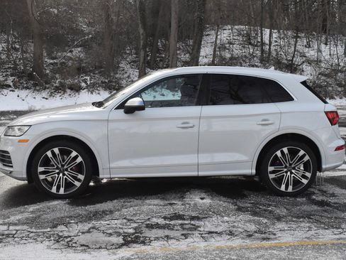 Used 2020 Audi SQ5 Premium Plus w/ Premium Plus Package image 3
