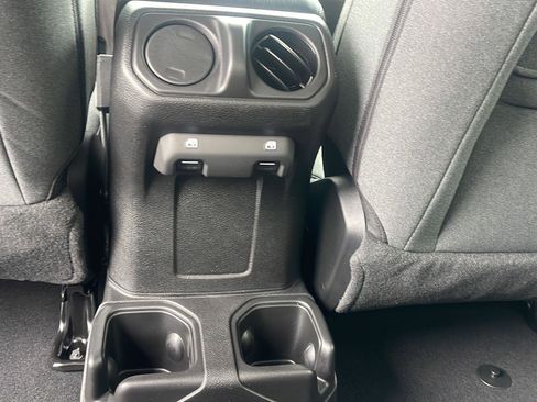 New 2026 Jeep Gladiator Willys AWD/4WD image 28