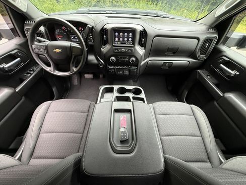Used 2024 Chevrolet Silverado 2500 Custom w/ Custom Value Package AWD/4WD image 23