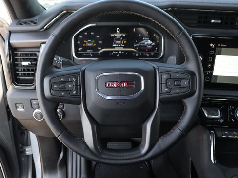 Used 2024 GMC Sierra 1500 AT4 w/ Technology Package AWD/4WD image 22