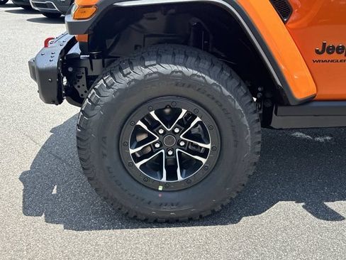 New 2026 Jeep Wrangler Unlimited Rubicon AWD/4WD image 17