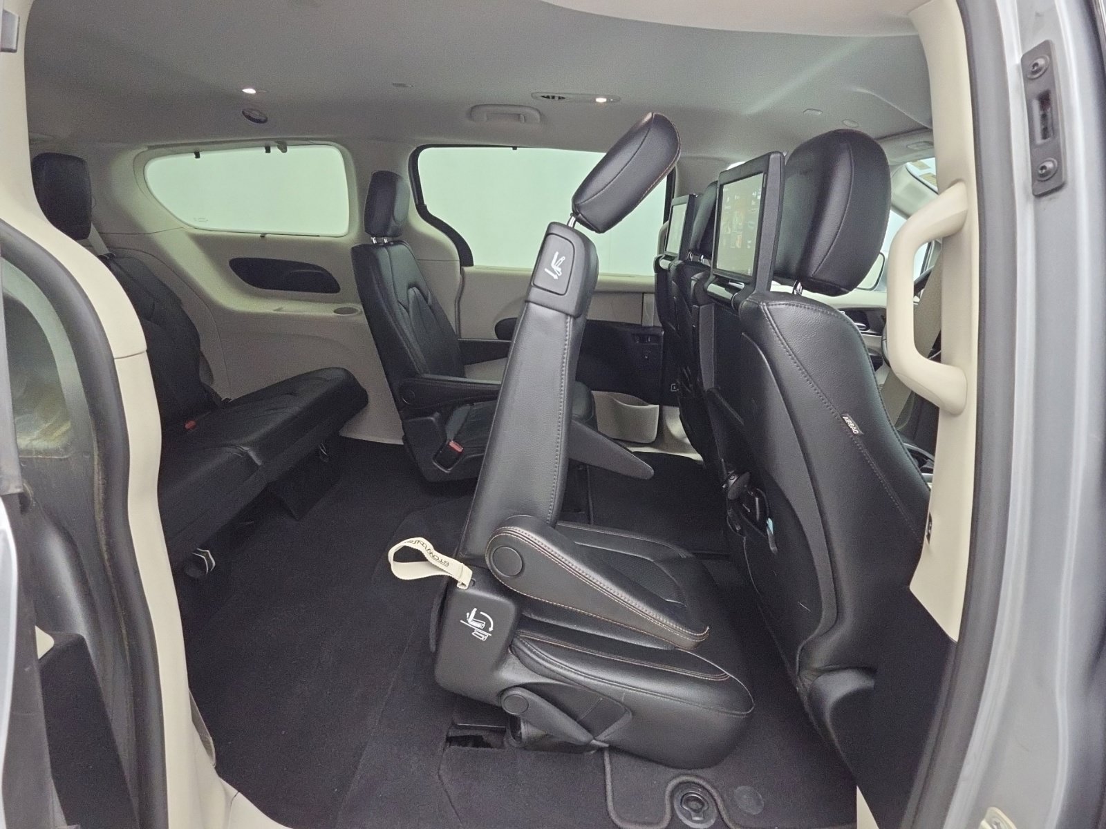 Certified 2020 Chrysler Pacifica Touring-L Plus FWD image 47