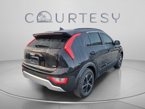 New 2026 Kia Niro EX w/ EX Premium Package FWD image 3
