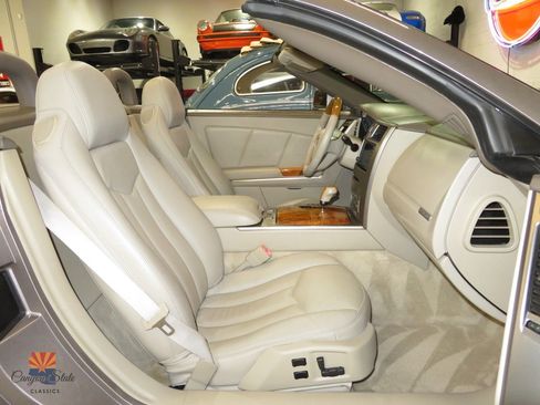 Used 2004 Cadillac XLR RWD image 5
