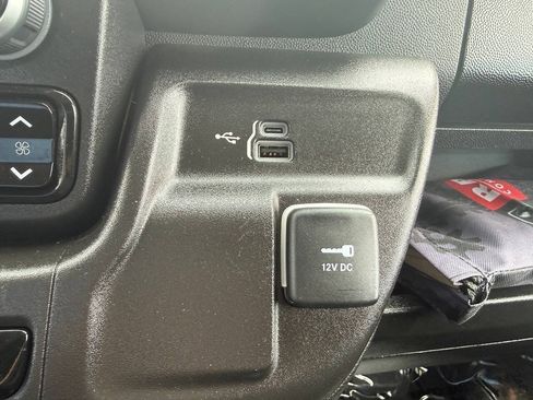 Used 2023 RAM ProMaster 3500 FWD image 42