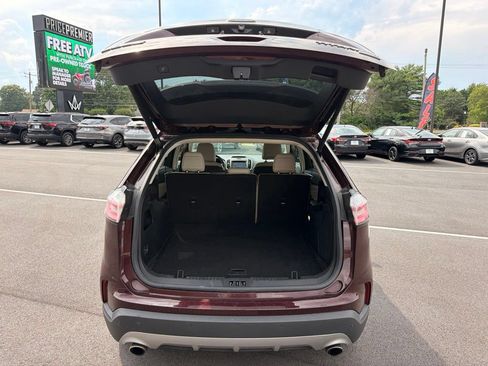 Used 2020 Ford Edge Titanium w/ Equipment Group 301A AWD/4WD image 17