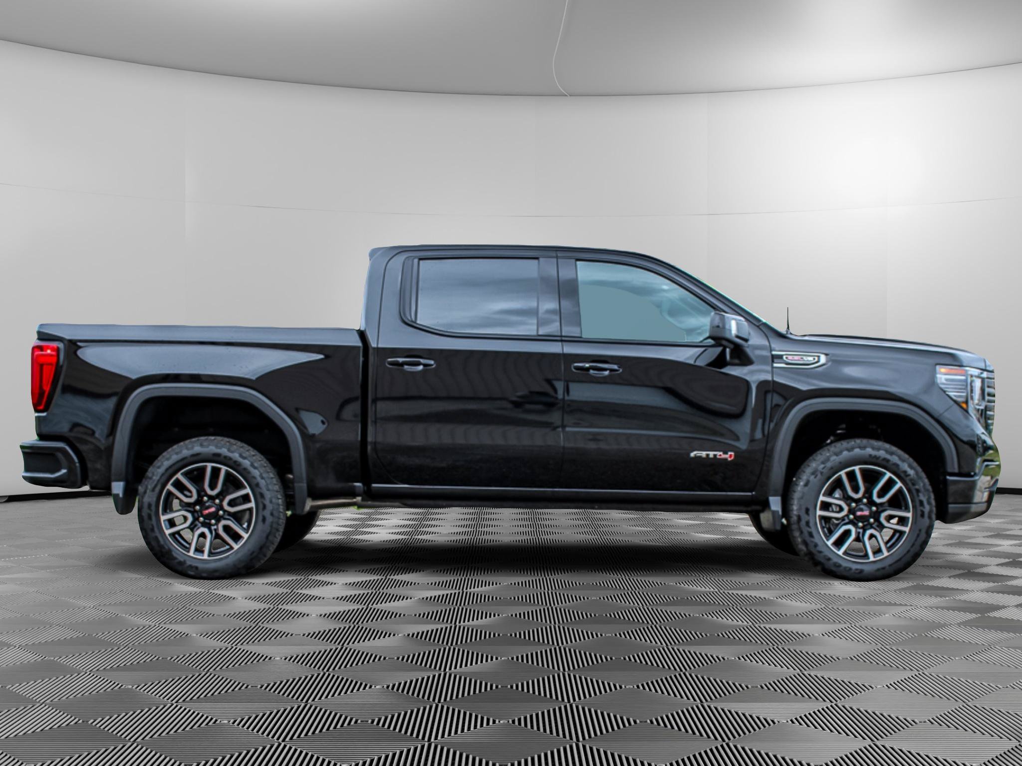 New 2026 GMC Sierra 1500 AT4 w/ Technology Package AWD/4WD image 2