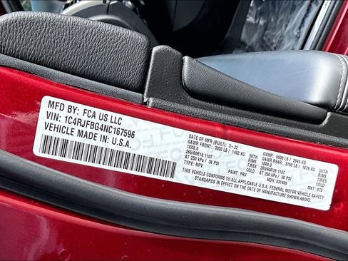 Used 2022 Jeep Grand Cherokee Limited image 35