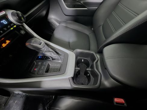 Used 2024 Toyota RAV4 XLE Premium image 25