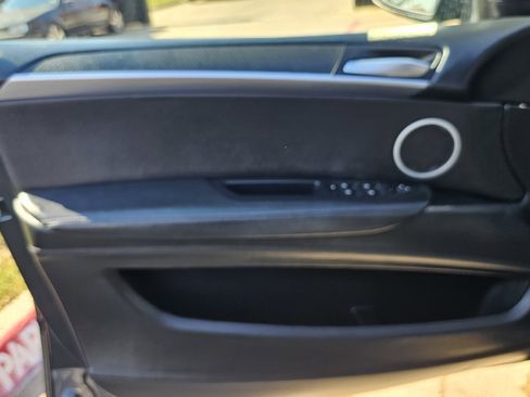 Used 2012 BMW X5 M w/ Active Ventilated Seat Pkg image 28